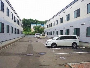 その他　折りたたみ式テーブルはコンパクトに収まります。（１階）