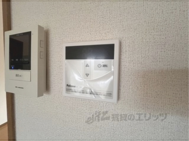 その他設備　給湯器リモコン