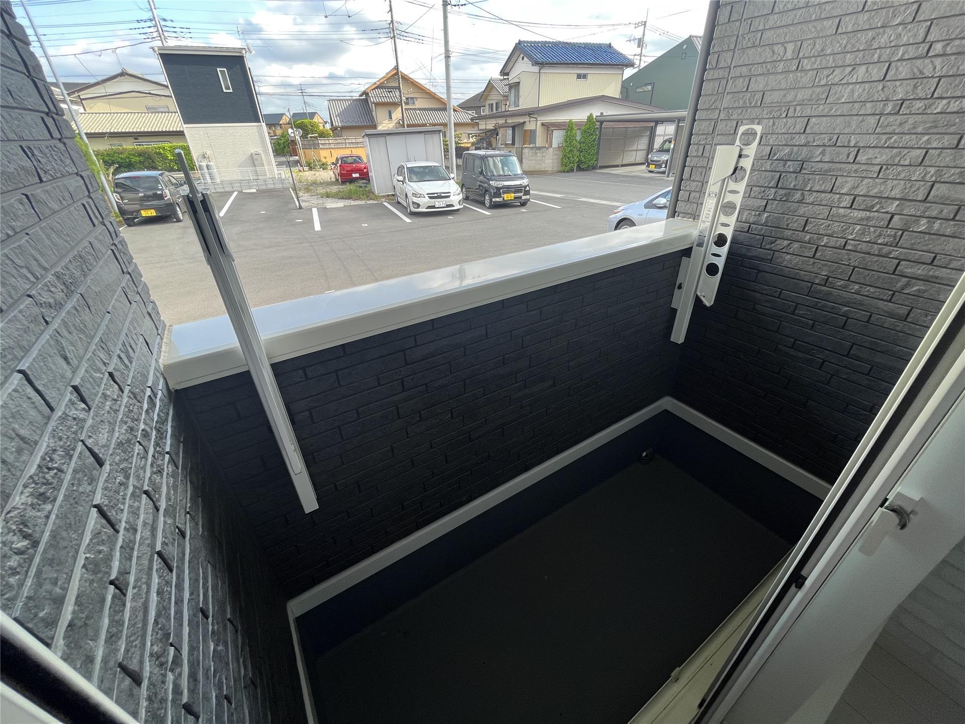 バルコニー　※他部屋の写真になります。現状優先。