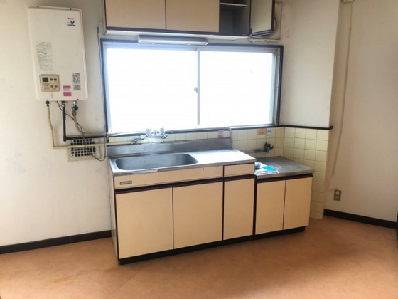 キッチン　※別号室の写真です