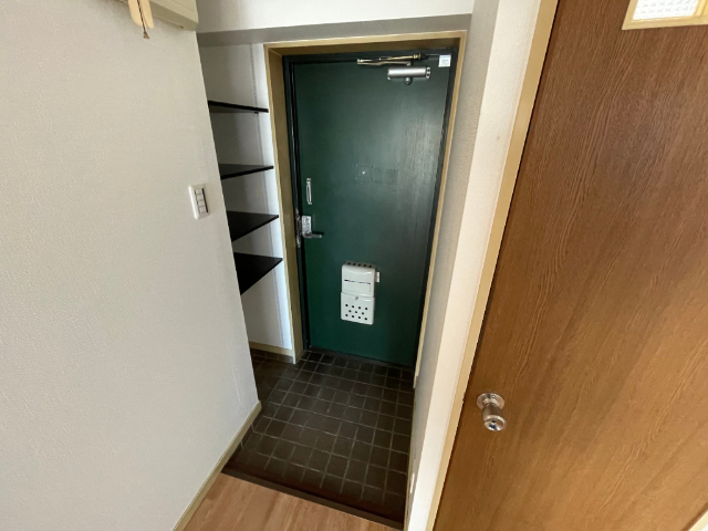 玄関　収納付き玄関