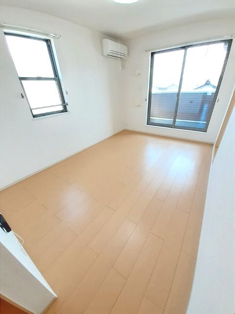 サンリットKIIの居間写真