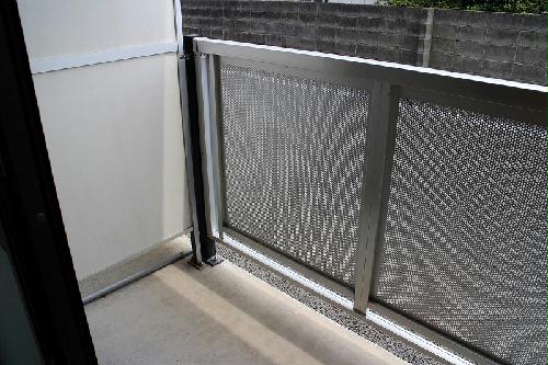 バルコニー　※角部屋はＬ字型物干しになっています。