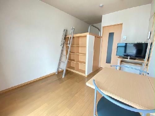 居室・リビング　お部屋によって家電のメーカー等が異なります