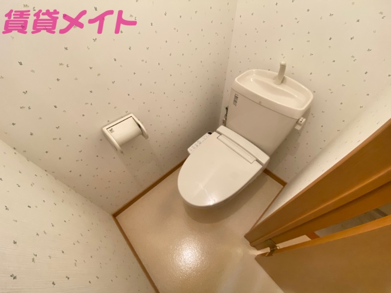トイレ　※同タイプ別部屋写真