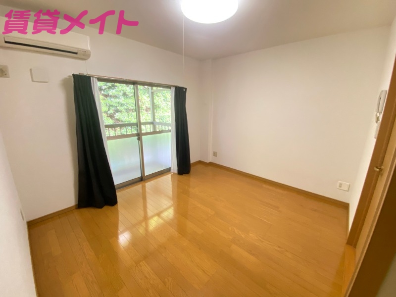 居室・リビング　※同タイプ別部屋写真