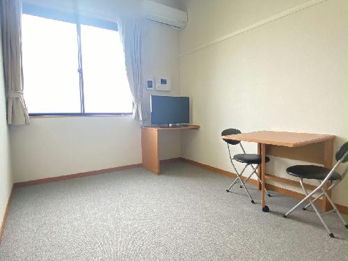 その他　お部屋によって絨毯の種類が異なります