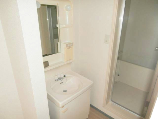 洗面設備　同仕様