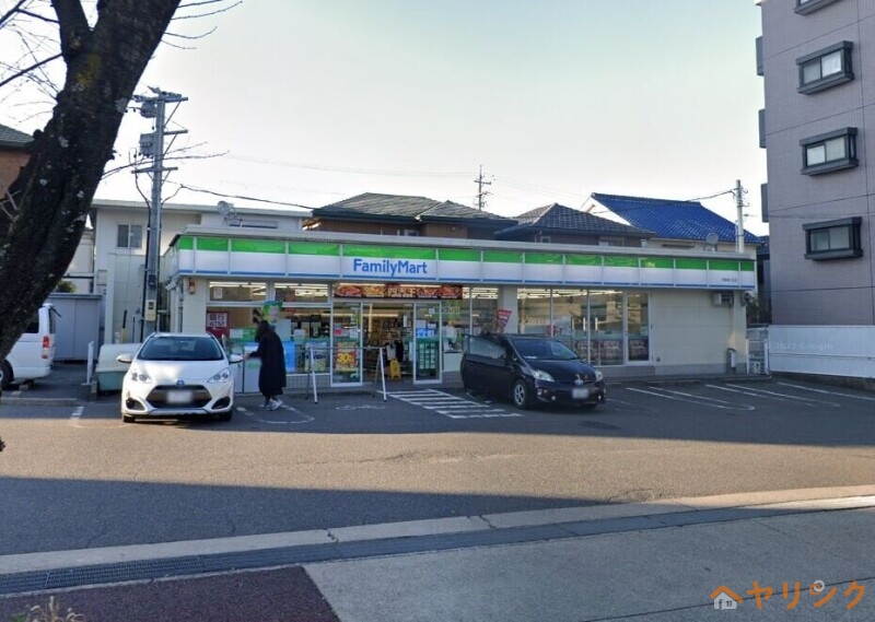 コンビニ　ファミリーマート名東藤が丘店（コンビニ）まで275m