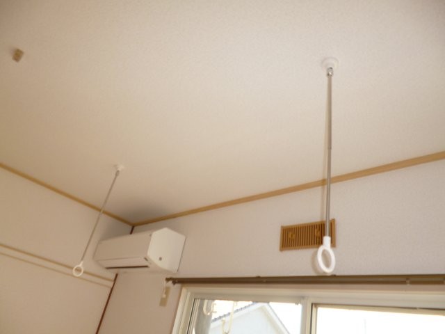 その他設備　室内物干し