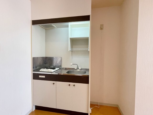 キッチン　一口コンロ付きのキッチンです