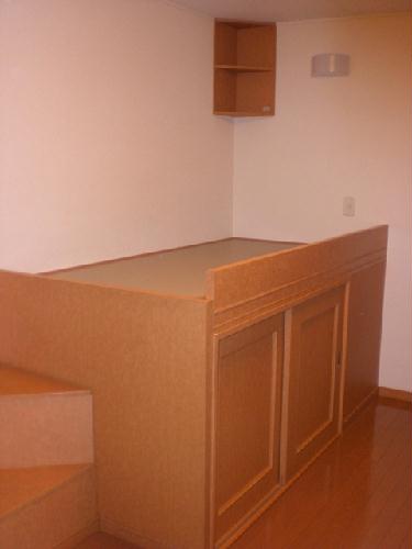 収納　収納付きベッド