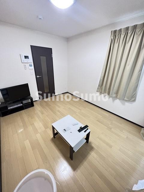 その他部屋・スペース　広くて明るい寝室