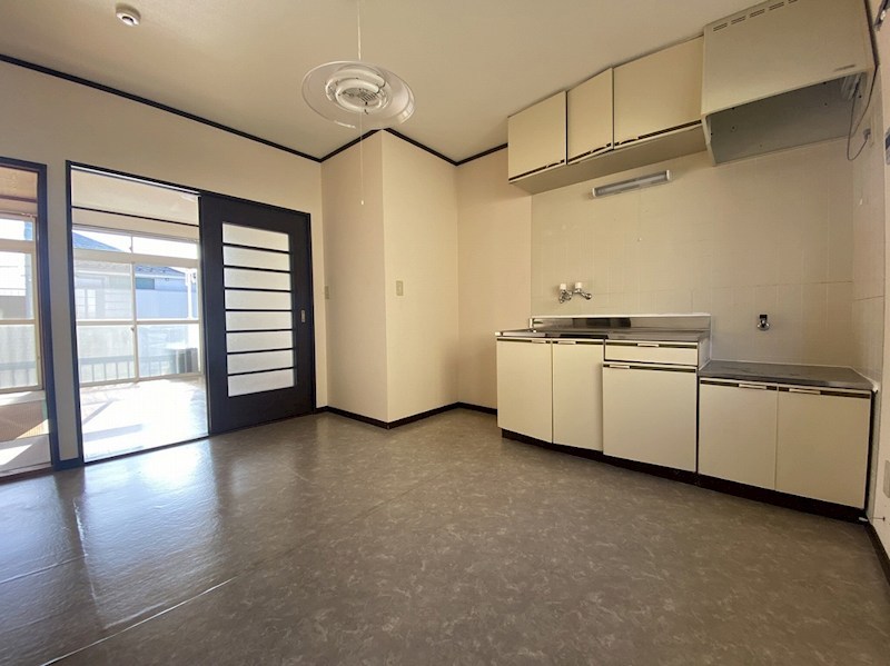 居室・リビング　お持ちの家具の配置を考えると洋室のお部屋が暮らしやすいという