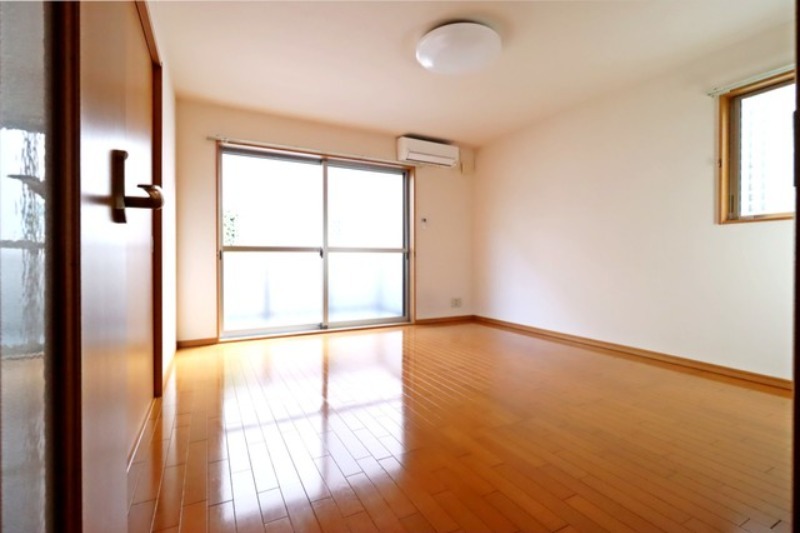 居室・リビング　図面と現状に相違がある場合には現状を優先