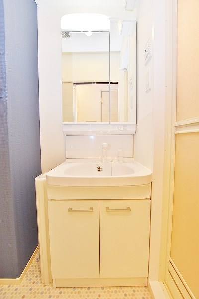 洗面設備　★シャワー付き洗面台★