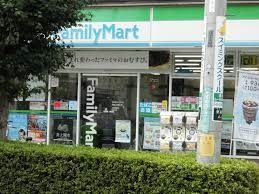 コンビニ　ファミリーマート浦和大間木店（コンビニ）まで216m