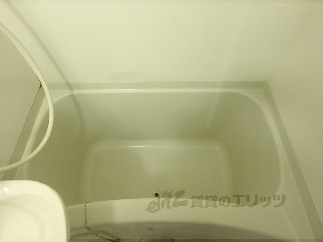 バス・シャワールーム　浴槽