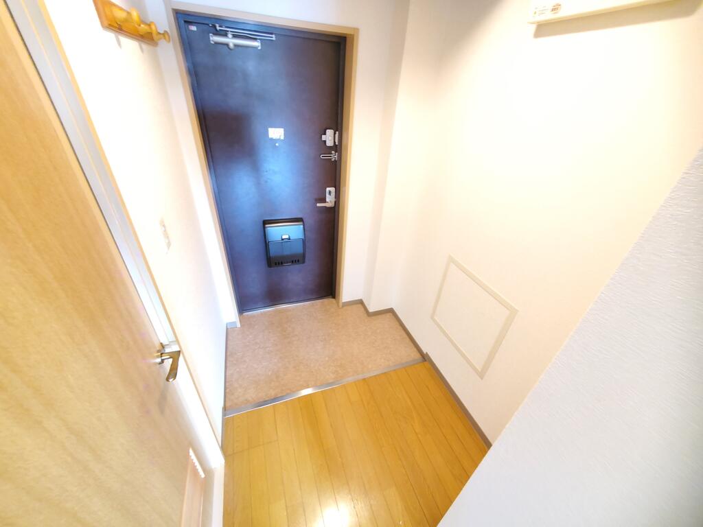 KMコートあびこの玄関写真