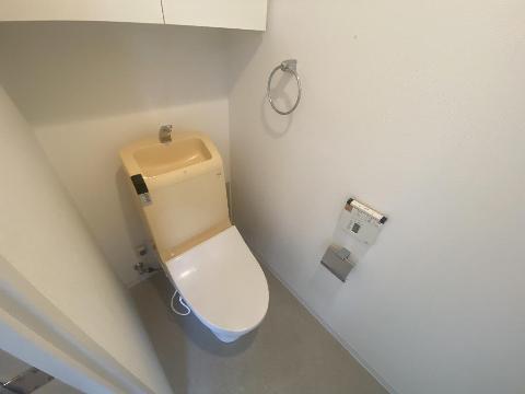 トイレ　シャワー付トイレ