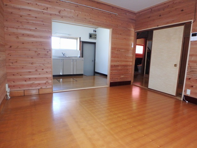 居室・リビング　ＤＫ６帖・洋室８帖