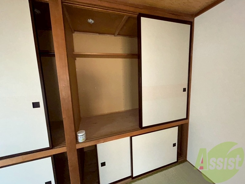 収納　こちらは収納です。物をしまう事ができますね！