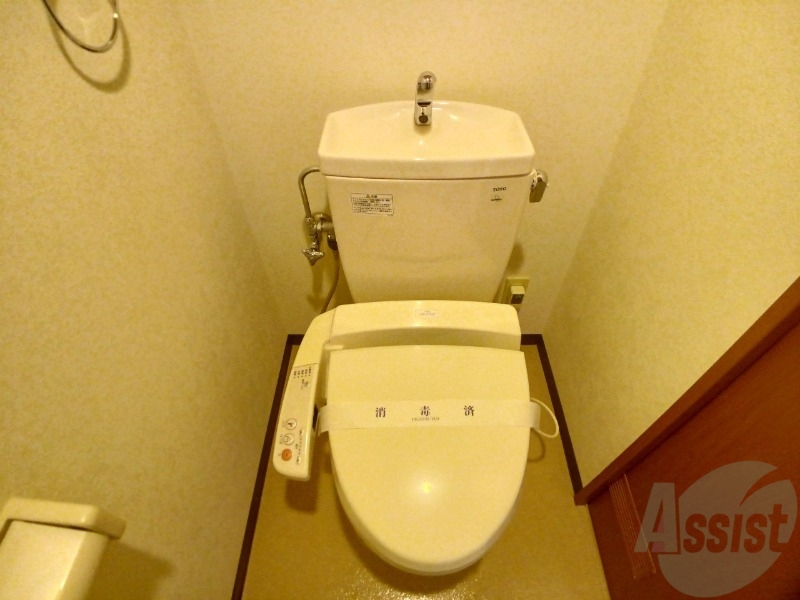 トイレ　シャワートイレ仕様です！今や欠かせません。