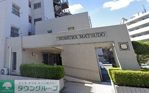 エントランス　外観