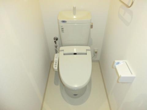 サンルミエール　トイレ　シャワー付トイレ