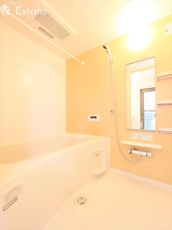 バス・シャワールーム　バスルーム