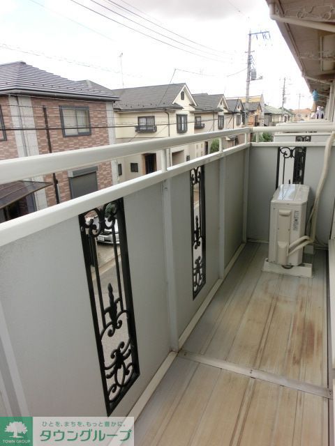 バルコニー　明るいバルコニー