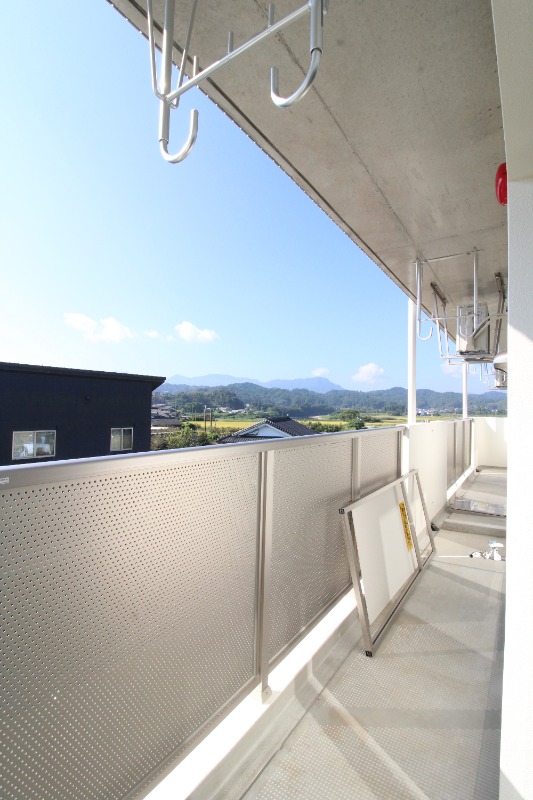 バルコニー　※建築中の写真です