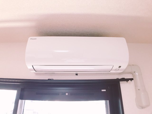 その他設備　エアコンはリビングに1台完備