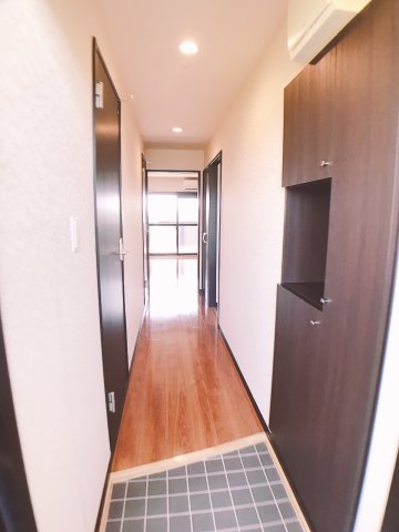 玄関　玄関ホール・シューズBOX付