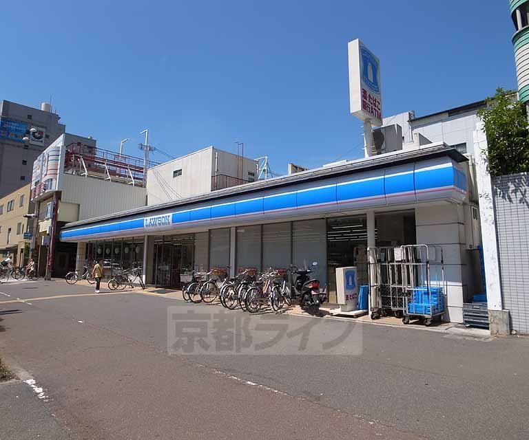 コンビニ　ローソン三条堀川店（コンビニ）まで201m