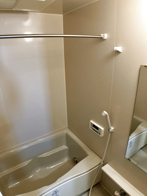 バス・シャワールーム　浴室乾燥機能付き