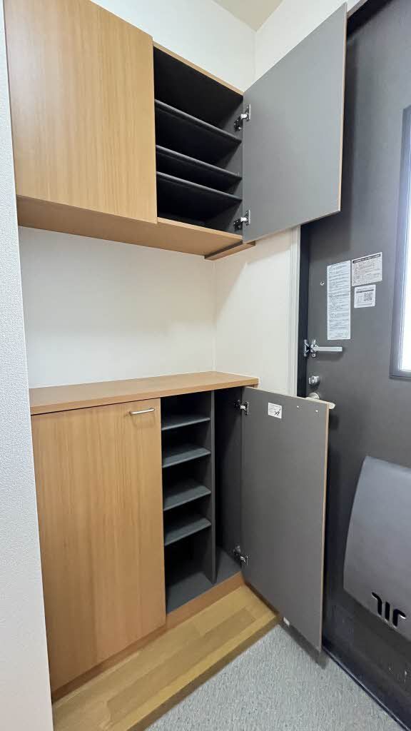 玄関　シューズボックス