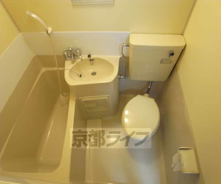 バス・シャワールーム　バスです