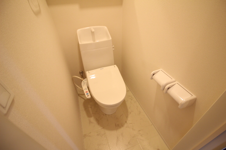 トイレ　※同施工会社別物件の参考　現況優先