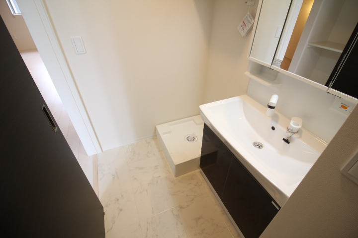 洗面設備　※同施工会社別物件の参考　現況優先