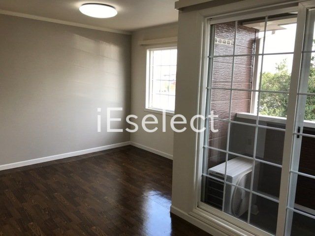 居室・リビング　エアコン付きのリビングです★