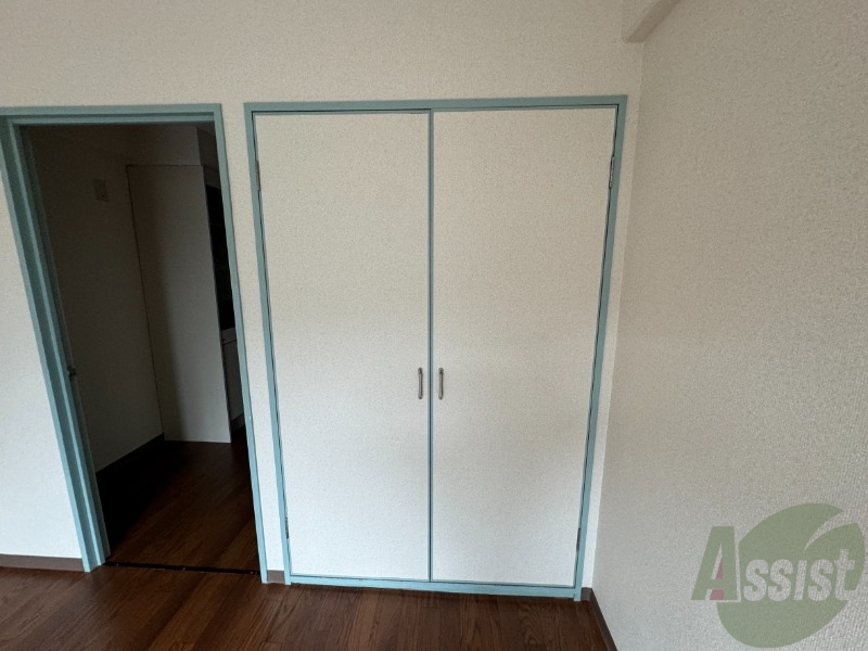 収納　洋室のクローゼット。広さは十分そうです。