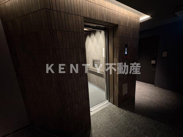 ロビー　建物の内部です