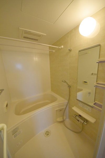 バス・シャワールーム　バス