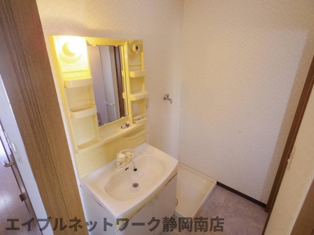 洗面設備　洗面所です