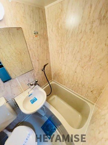 バス・シャワールーム　※同間取りの別のお部屋の写真です※