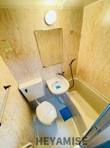 トイレ　※同間取りの別のお部屋の写真です※