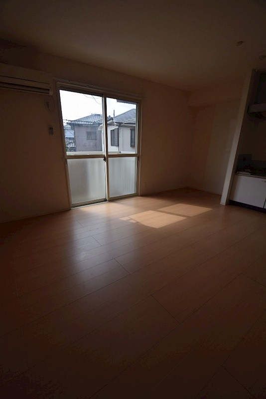 居室・リビング　反転間取参照