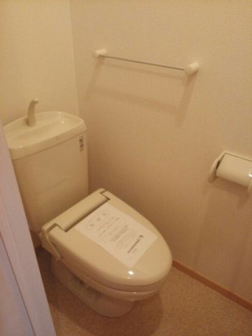 トイレ　トイレもきれいです