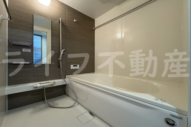 バス・シャワールーム　日々の疲れを癒すお風呂付です